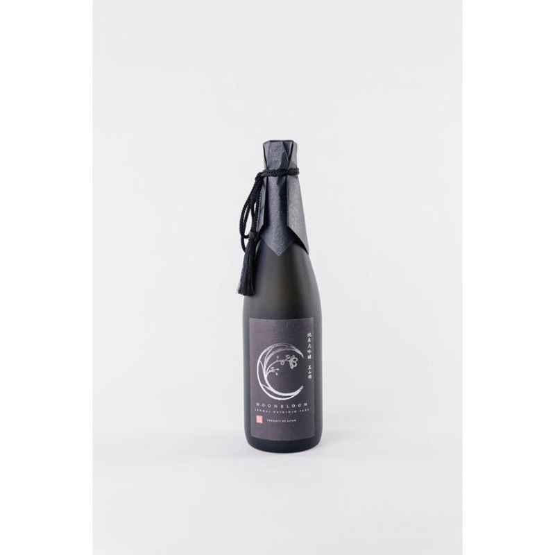 MOON BLOOM SAKE JUNMAI DAIGINJO